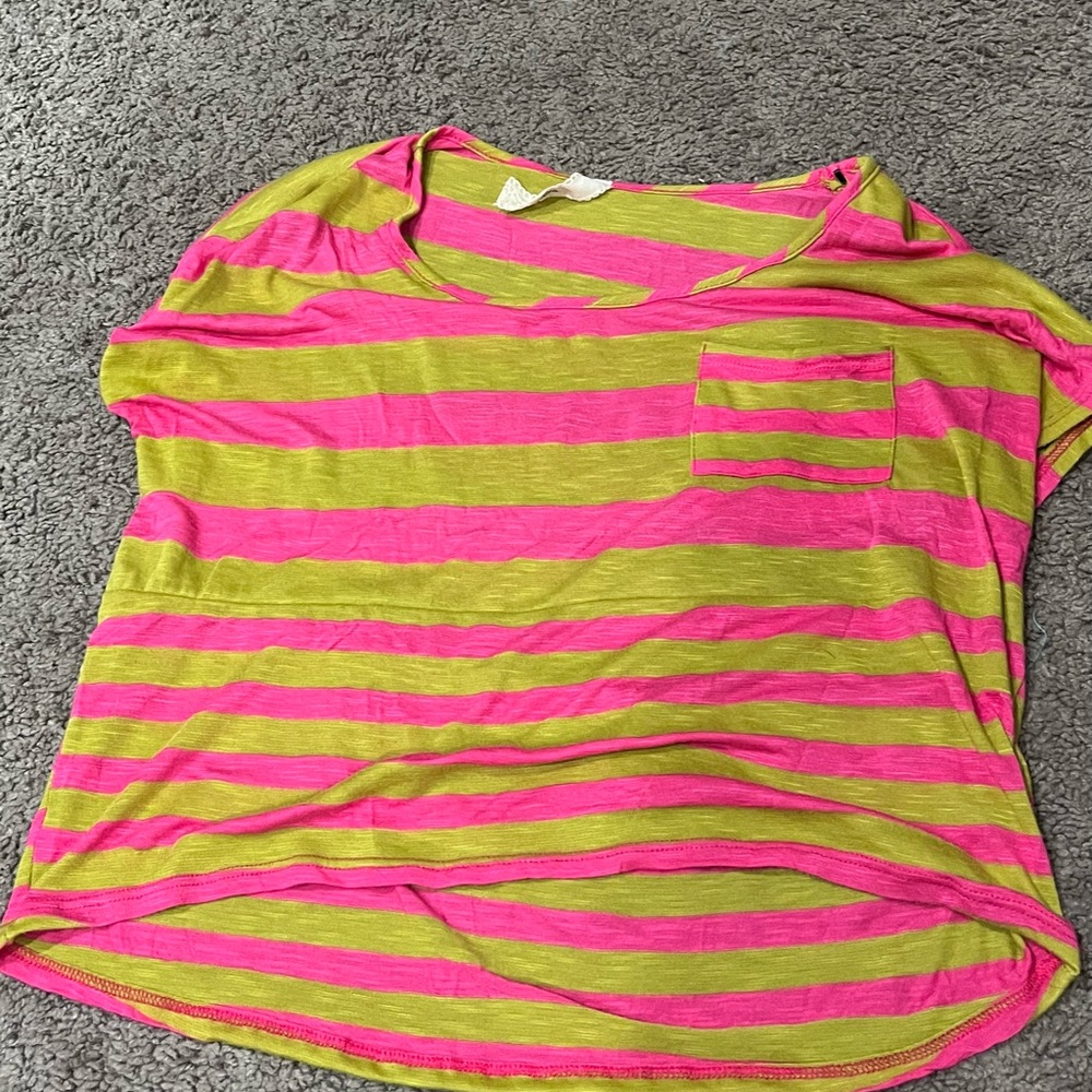 • Y2K striped pink and yellow croptop size small/medium ** GREAT CONDITION!!